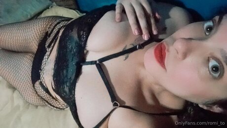 Romi To pornstar art photos