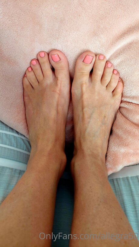 Sweetallegra model erotic pic