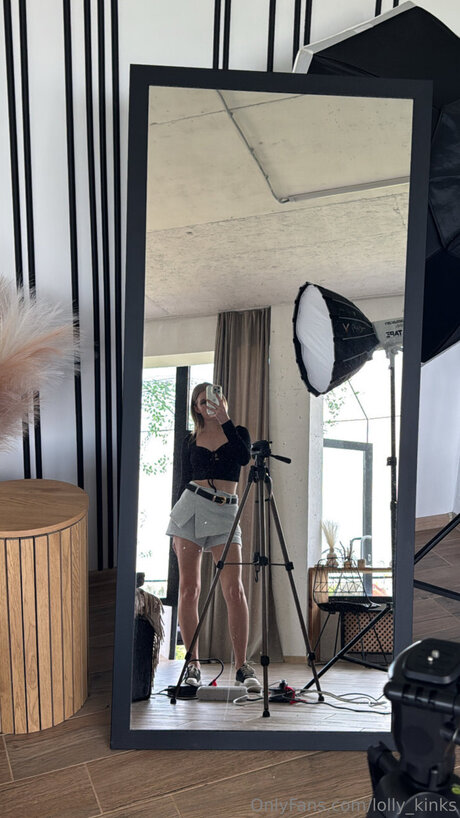 Lolly Kinks model perfect gallery