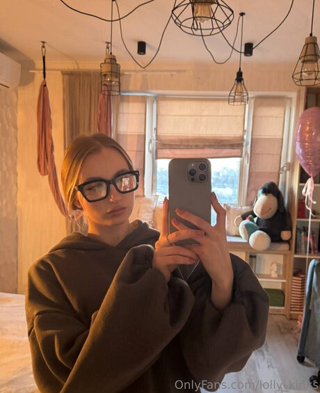 Lolly Kinks Profile pic