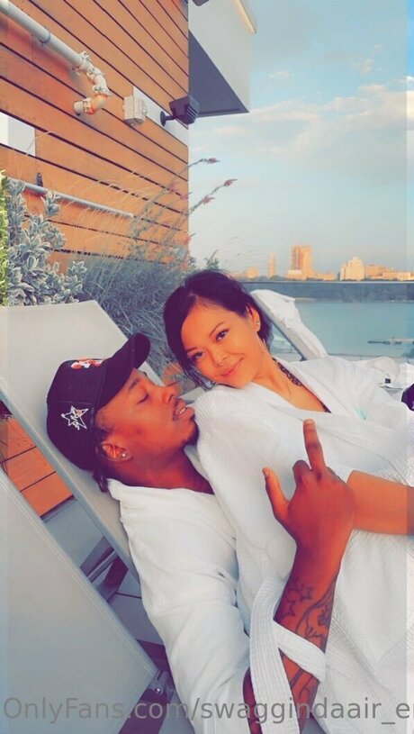 Swaggindaair Ent pornstar nice img