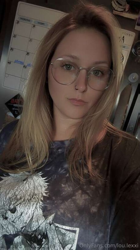 Lou Lexxi naked pornstar photo