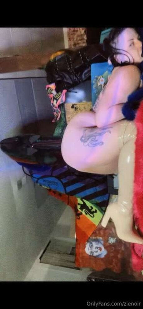 Zblacck model xxx galleries