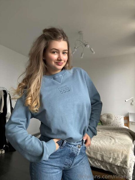 Rinaraye sexy actress images