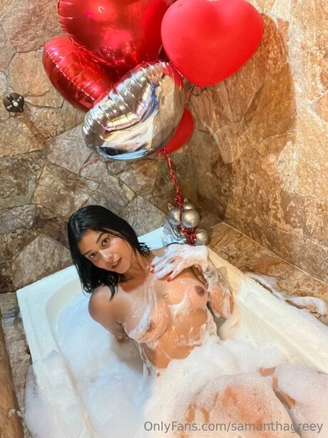 Samanthagreey nude pornstar photos