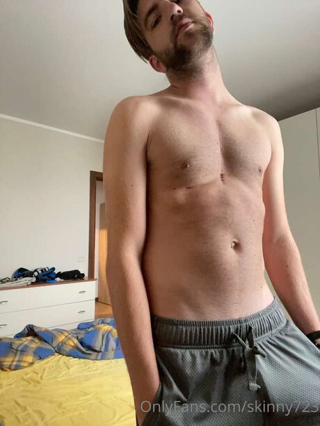 Skinny723 high quality pornstar picture