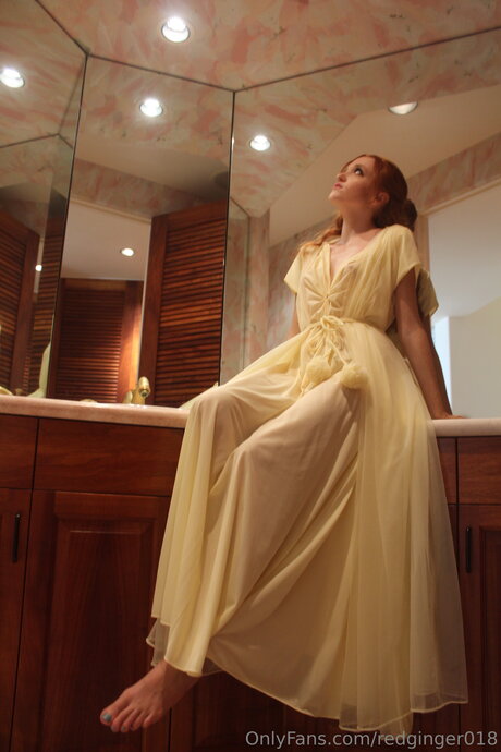 Redginger018 star nude image
