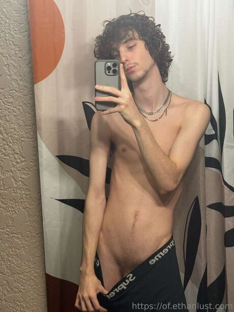 Ethanlustx star photos