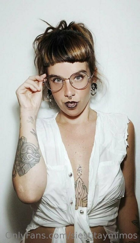 Siestitaymimos pornstar nudes image