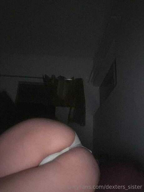 Lizzy Adams top model pictures