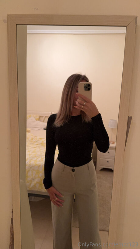 Emmamaliz model nudes gallery