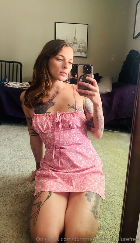 Dommequeenlunalurefree model pictures