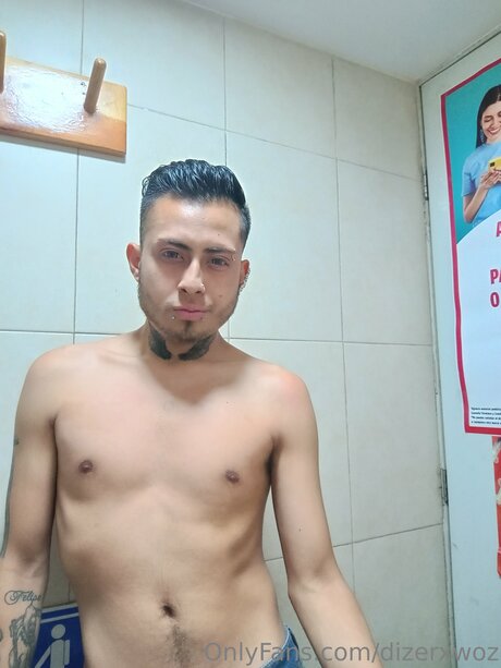 Dizerxwoz sex model picture