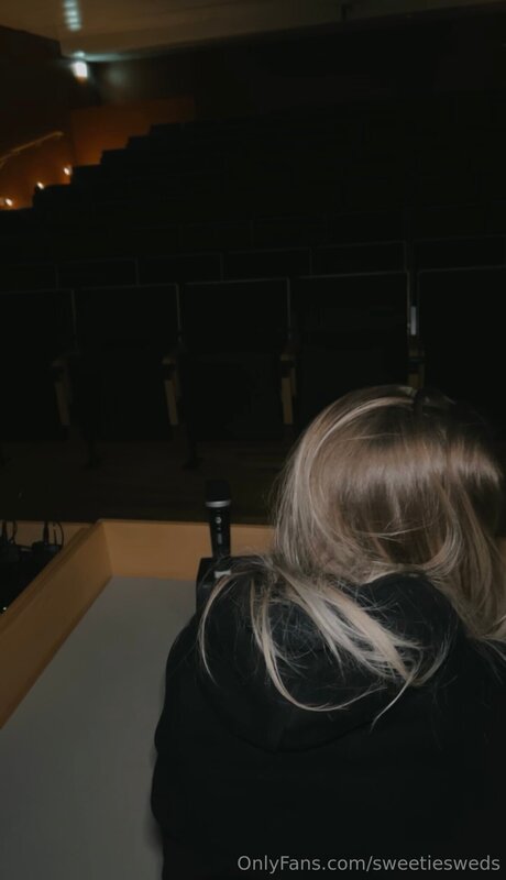 Sweetiesweds pornstar nude pictures