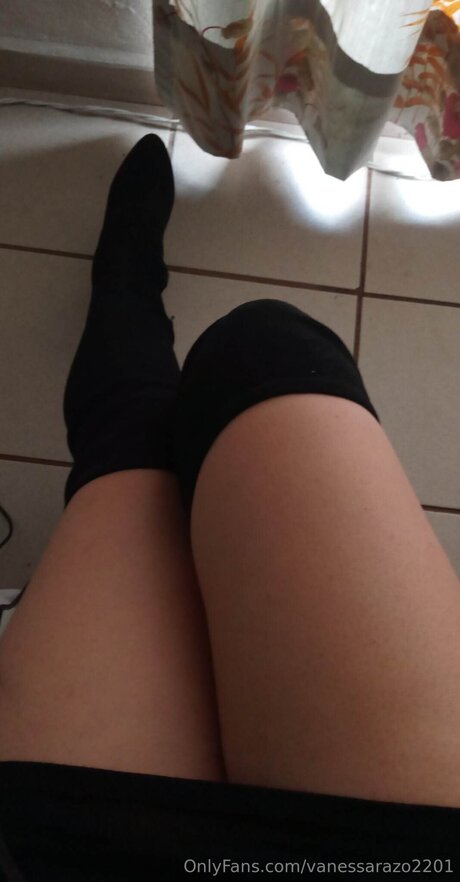 Vanessarazo2201 sex actress images