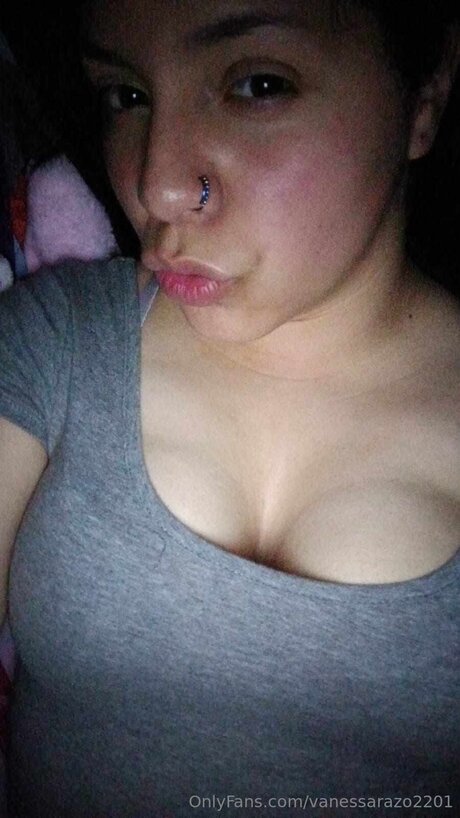 Vanessarazo2201 star sexy photo