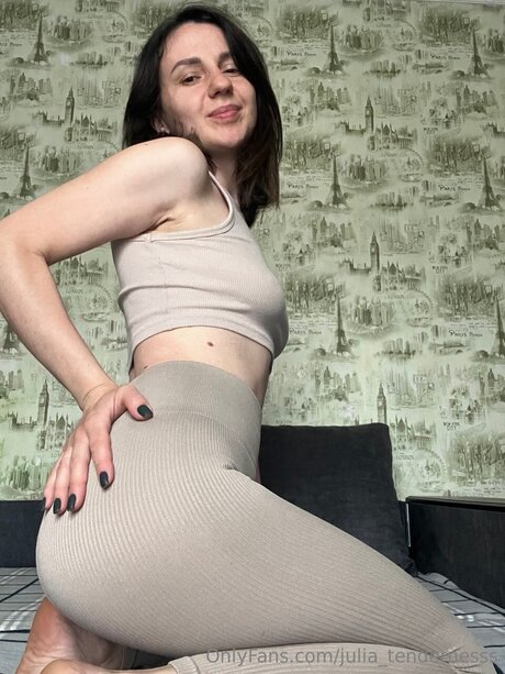 Julia Tendernesss hot pornstar photo