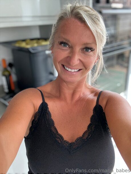 Maria Babes hd pornstar pic