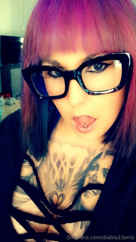 Diabla23only star art pictures