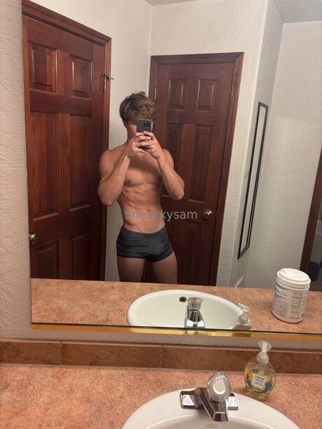 Sneakkysam porn model pics