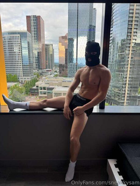 Sneakkysam xxx model images