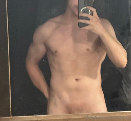 Ttocks exclusive model pic