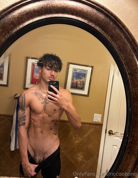 Riccoobono naked actress photos