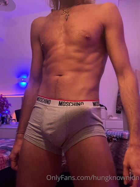 Hungknownldn naked pornstar picture