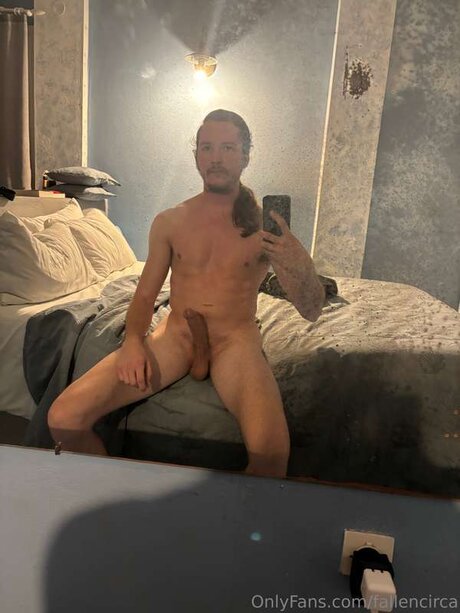 Fallencirca pornographic model gallery