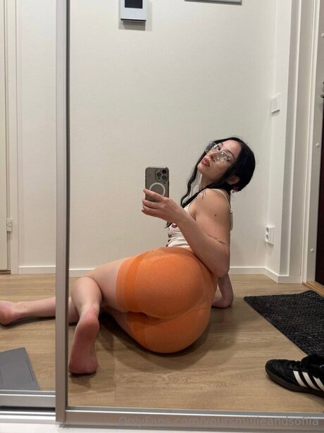 Yoursmillieandsofiia sexy actress pic