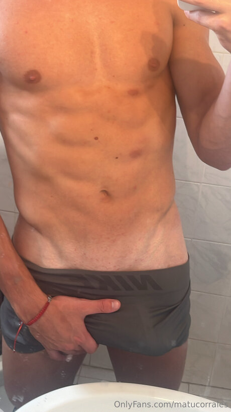 Matucorrales nudes star images