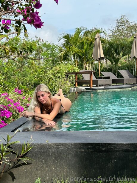 Utahjasfree naked star photo