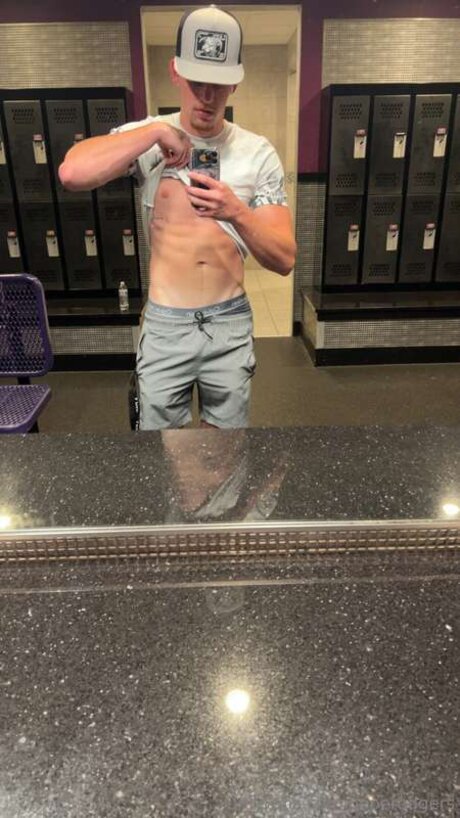 Peperodgers nice model images