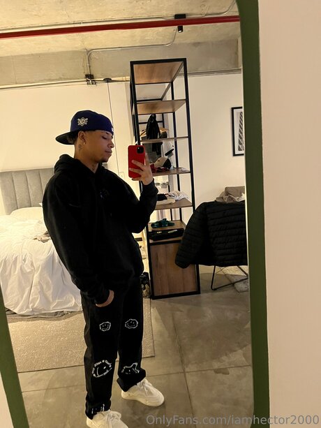 Iamhector2000 model pornographic pic