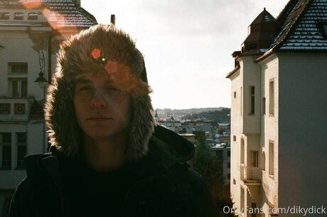 Dikydick pornstar nude pic