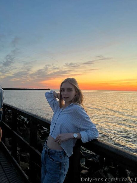 Arya Lune pornstar erotic photos