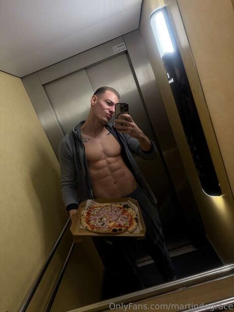 Martinwildx star perfect img