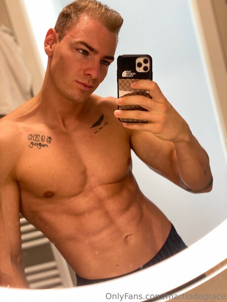 Martinwildx nude actress photos