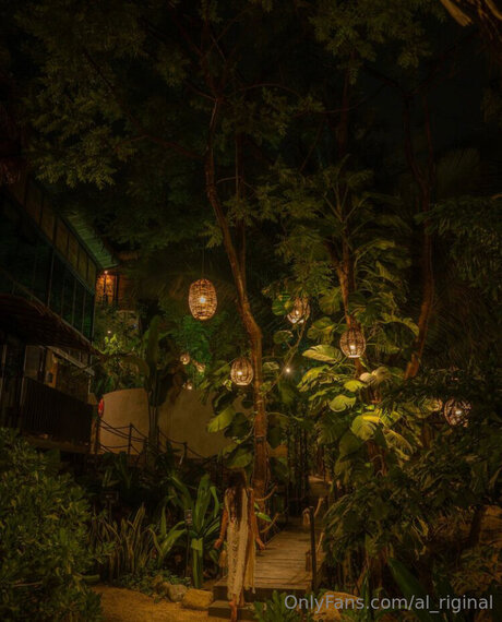 outdoor onlyfans nudes pic