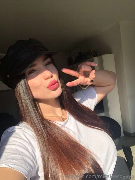 Micaleasoyyyo free model archive