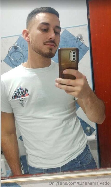 Tunenemalvado model art pics