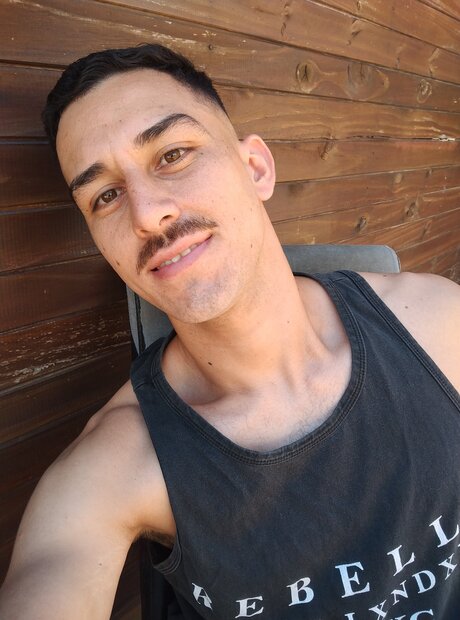 Tunenemalvado model porn pic