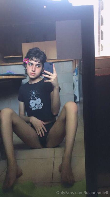 Lucianamiell erotic pornstar image