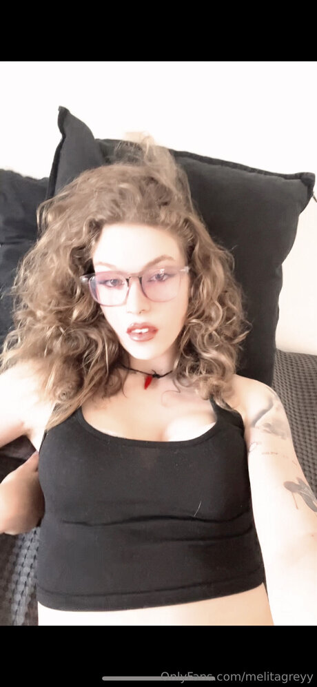 Melitagreyy naked model photos