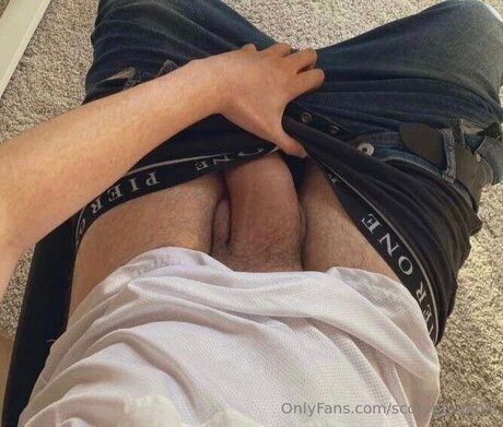 Scotybrayanx naked star images