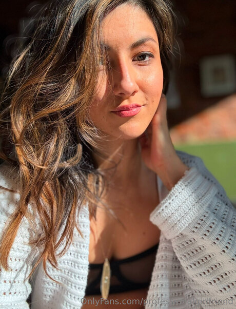 Professionalgirlfriend pretty model photos