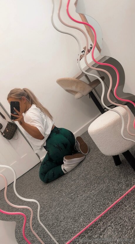 Shannloveex naked star pictures