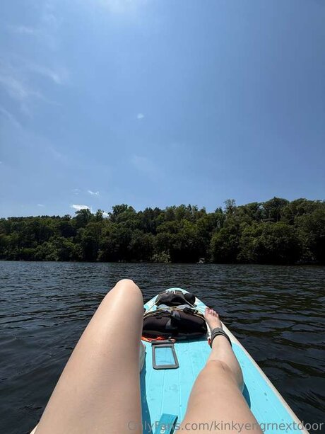 Kinkyengrnextdoor exclusive actress picture