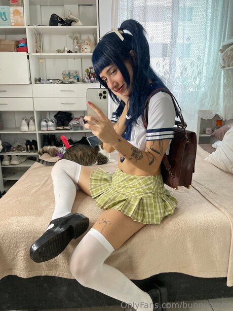 Bunnyarchv pornstar naked images