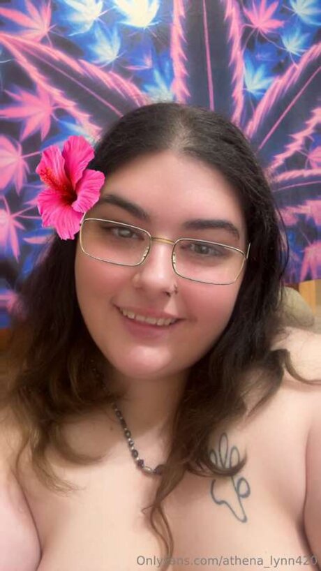 Athena Lynn420 pornographic actress picture